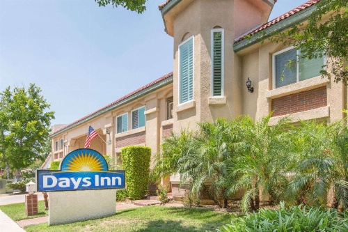 Days Inn by Wyndham Near City Of Hope image 27